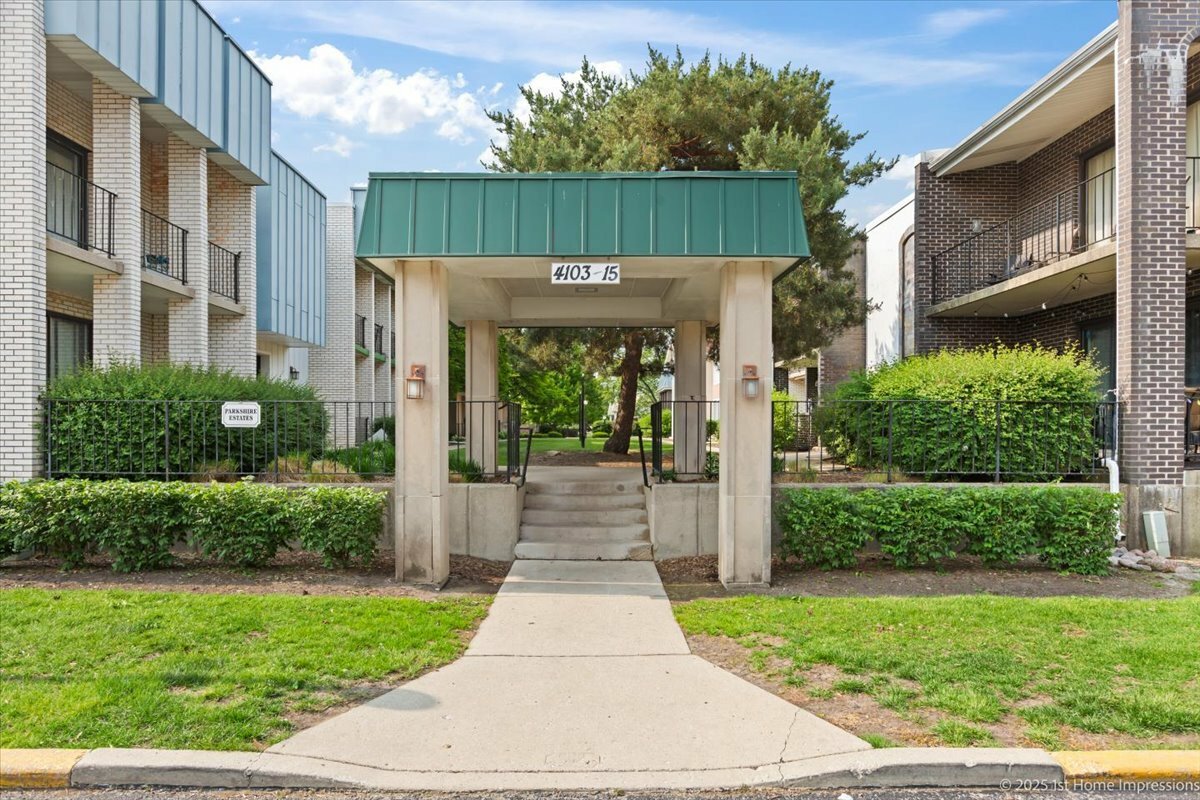 Property Photo: 4105 W 98th Street A IL 60453
