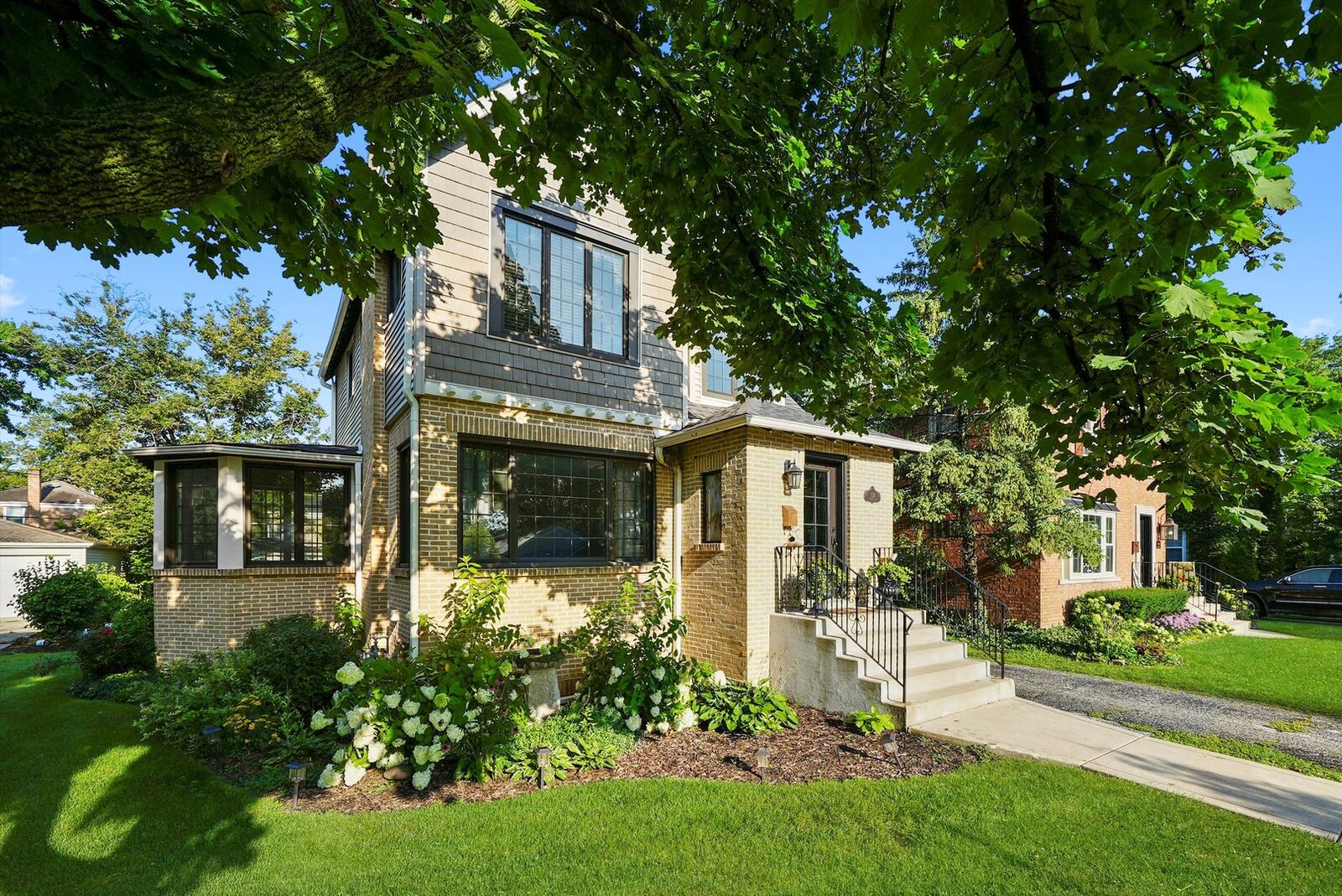 Property Photo: 734 Forest Road IL 60526