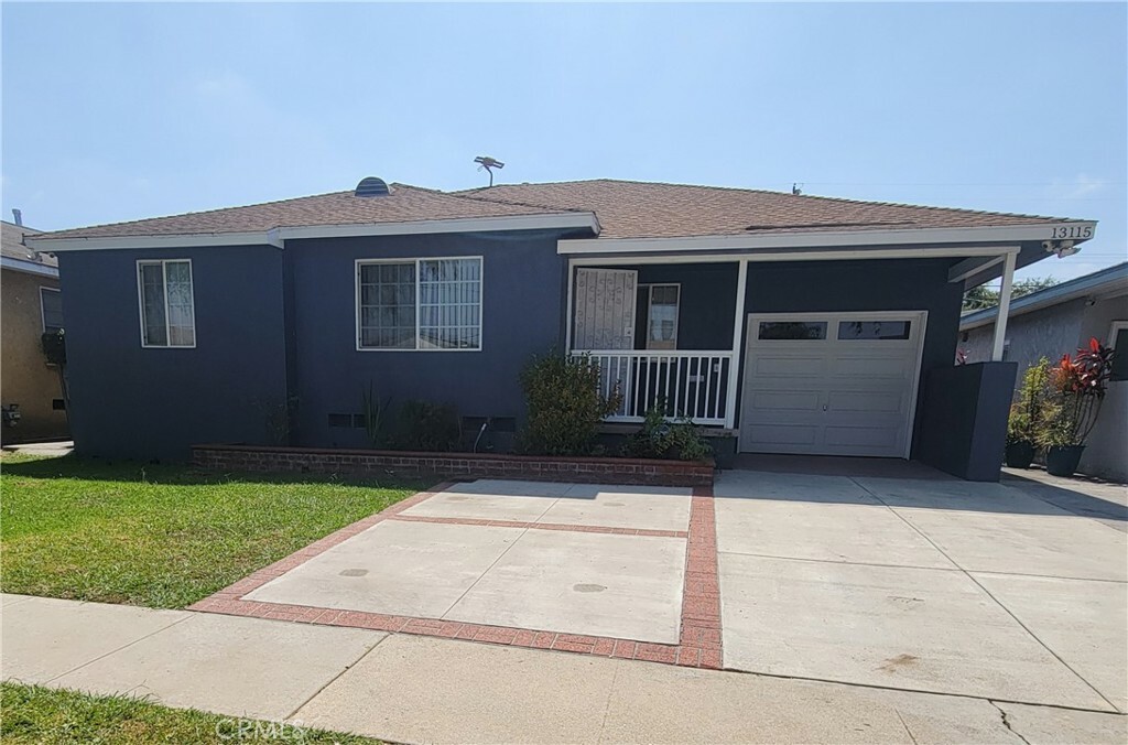 Property Photo: 13115 McKinley Avenue CA 90059