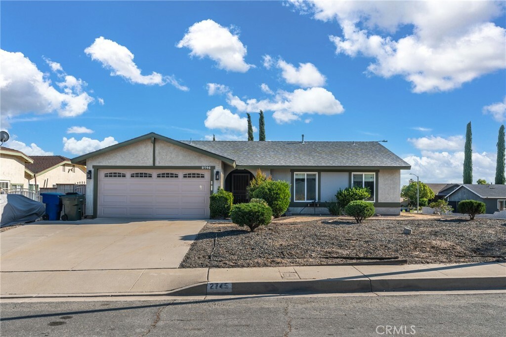 Property Photo: 2745 Sunflower Avenue CA 92407