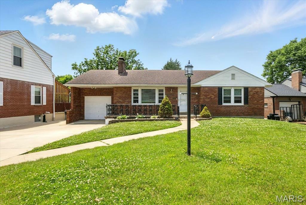 7054 Eichelberger  St Louis MO 63123 photo