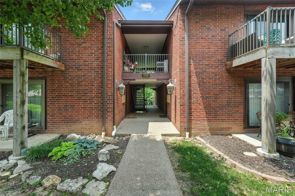 5569 Baronridge Drive 1  Oakville MO 63129 photo