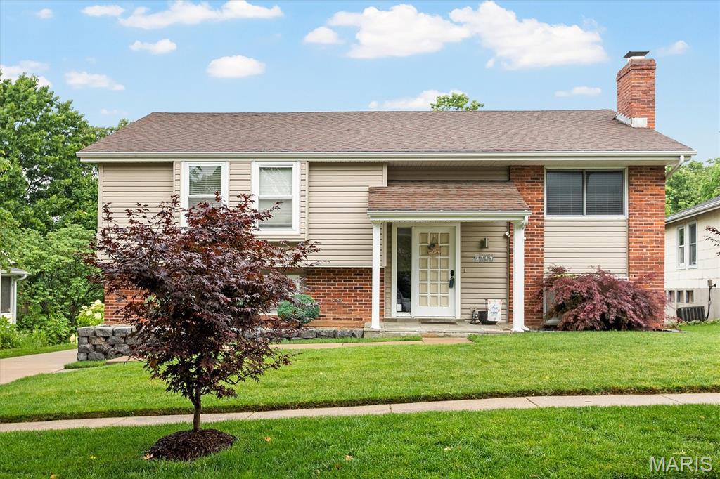 Property Photo: 3749 Gumtree Lane MO 63129