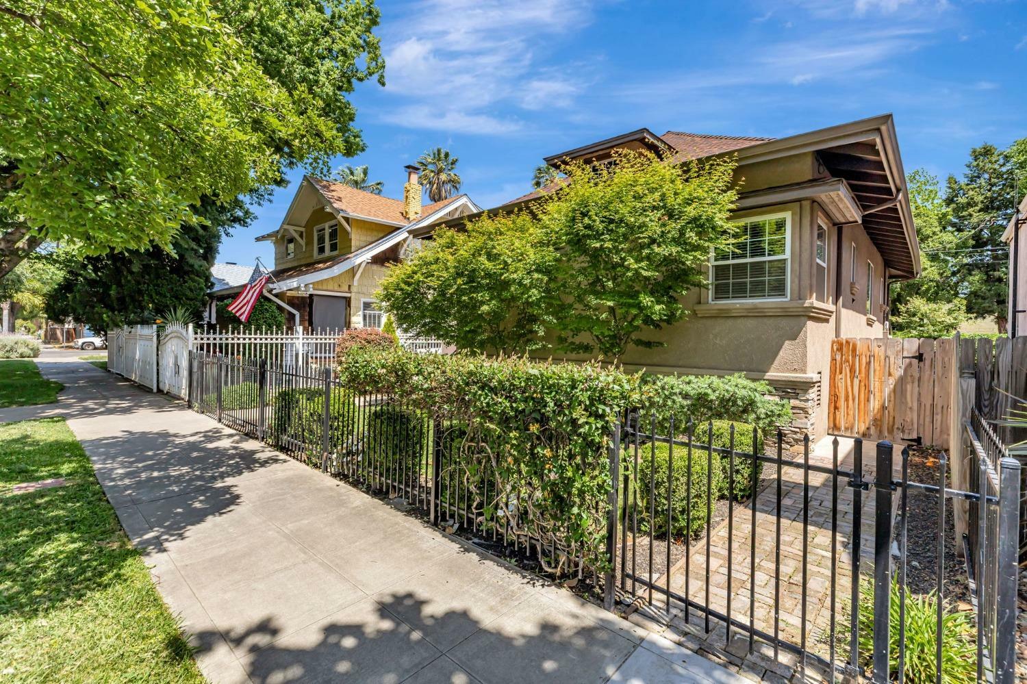 Property Photo:  2011 24th Street  CA 95818 