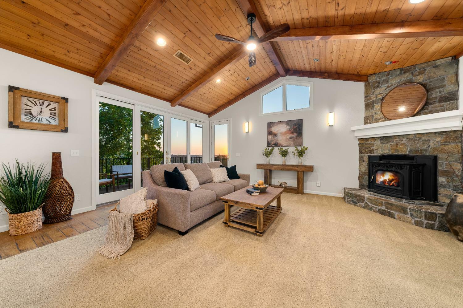 Property Photo: 3433 Surry Lane CA 95682