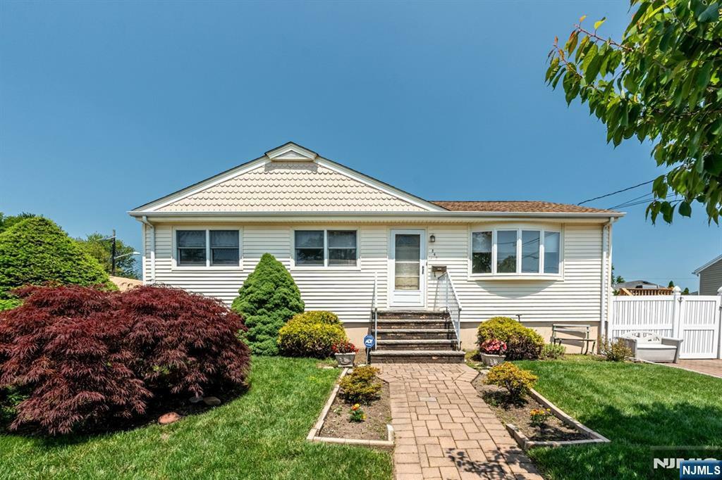 249 Cambridge Avenue  Saddle Brook NJ 07663 photo