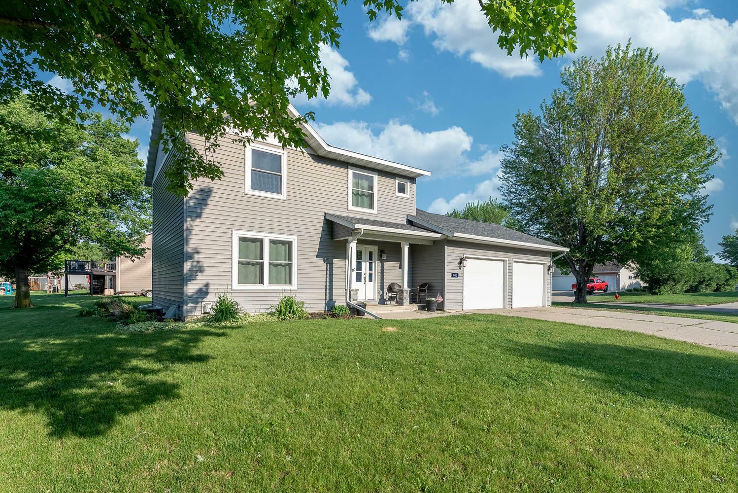 Property Photo: 603 E Nathan Street MN 56055