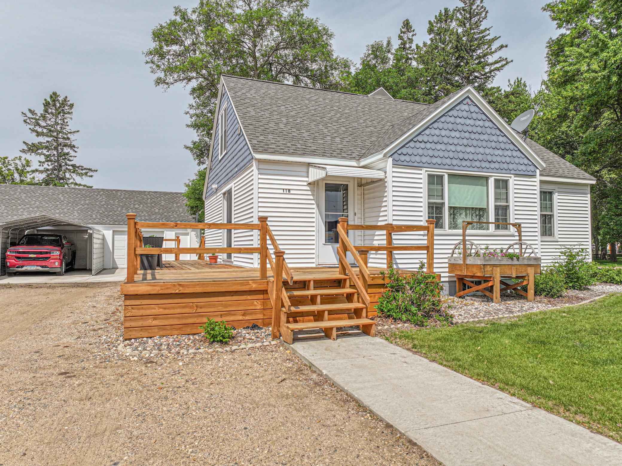Property Photo:  118 N Douglas Avenue  MN 56361 