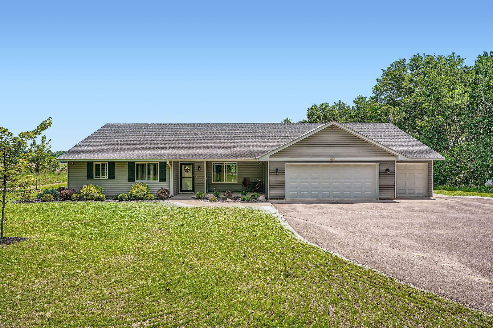 Property Photo: 31531 London Drive NE MN 55008