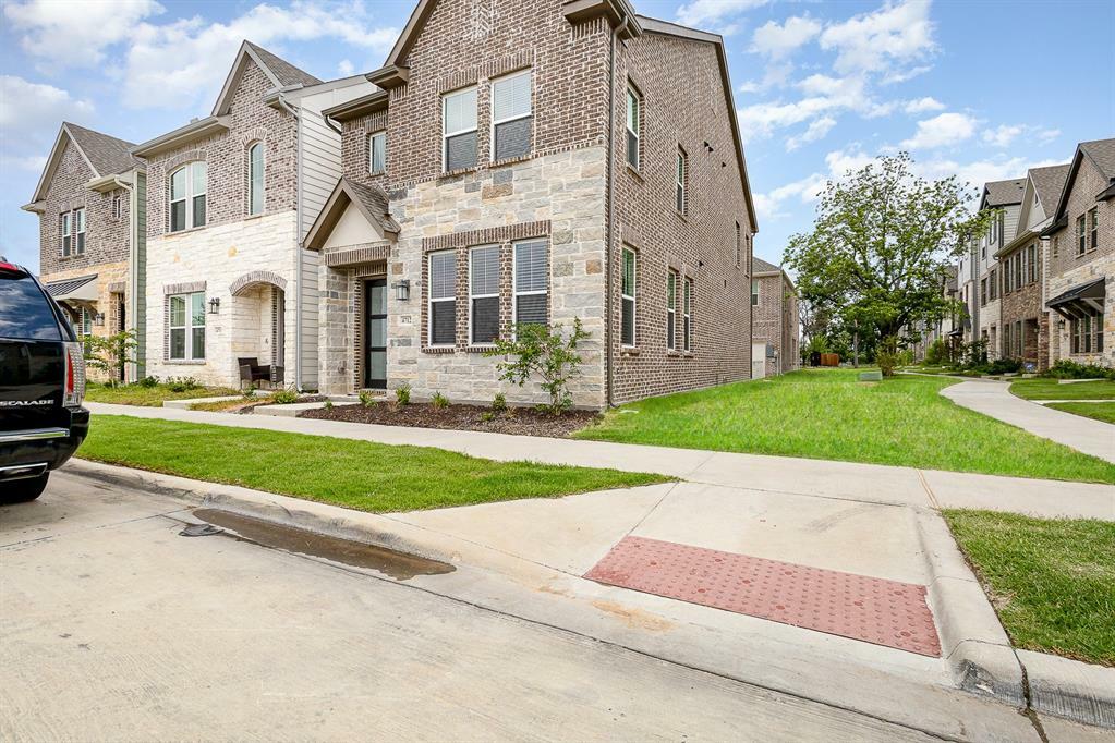 Property Photo: 4712 Craymore Road TX 75228