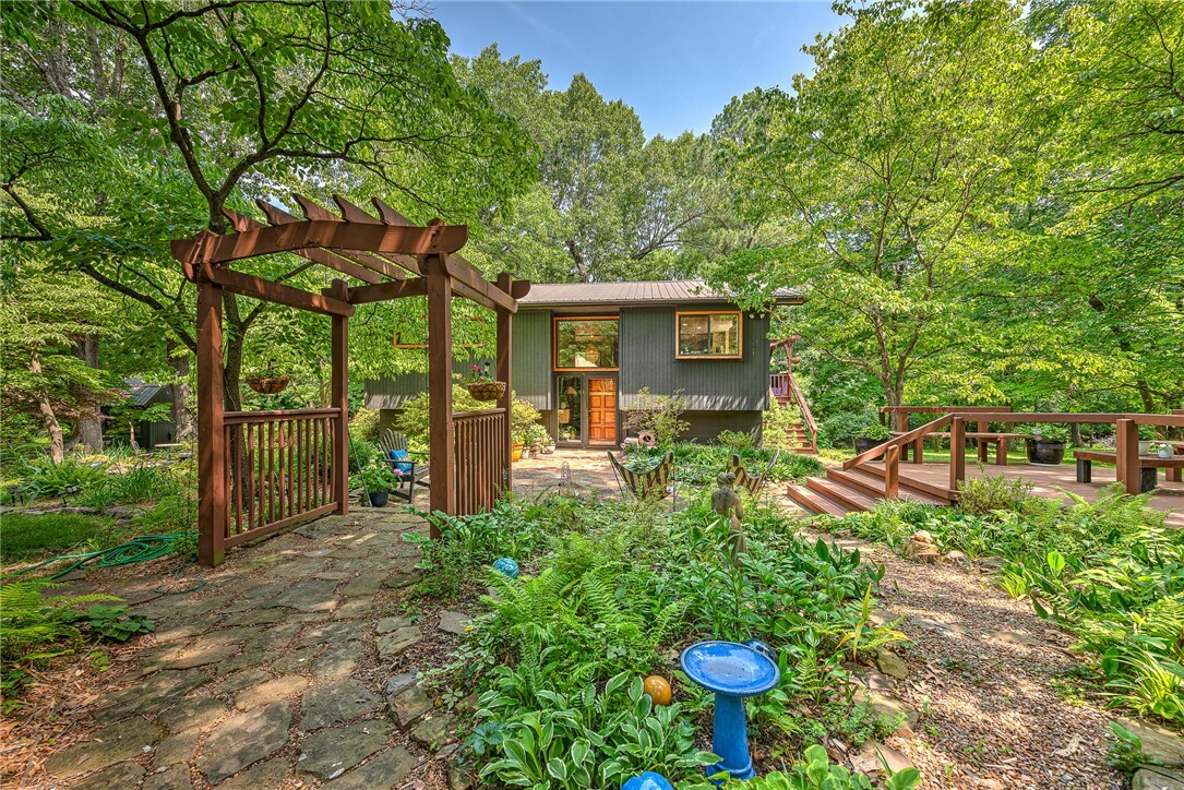 2690 White Oak Street  Fayetteville AR 72704 photo