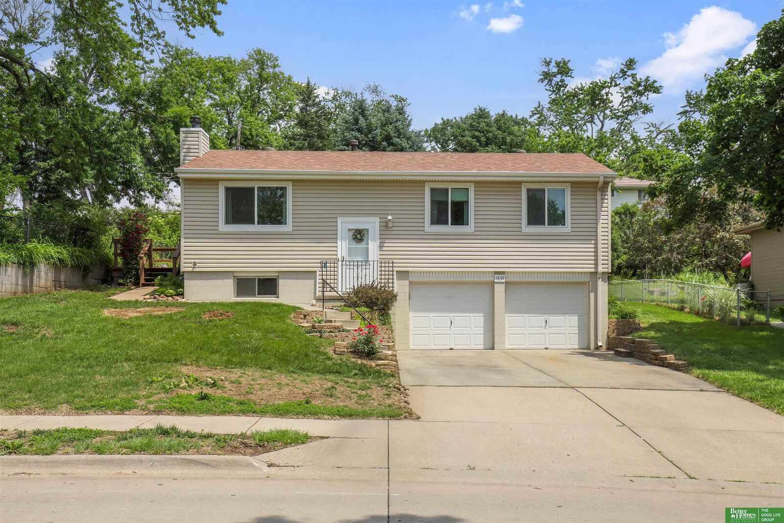 Property Photo: 1835 N 111th Street NE 68154
