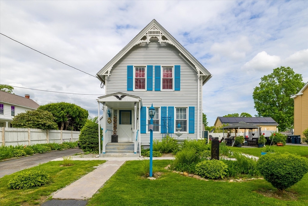 Property Photo:  31 Highland St  MA 01550 