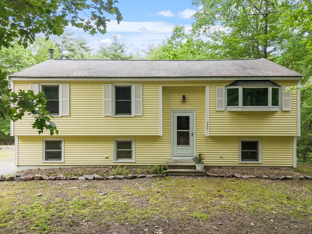 Property Photo: 525 Flat Hill Rd MA 01462