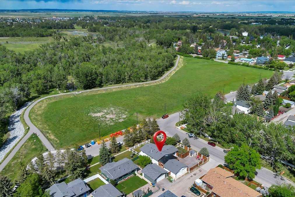 Property Photo: 933 Macleod Trail SW AB T1V 1C2
