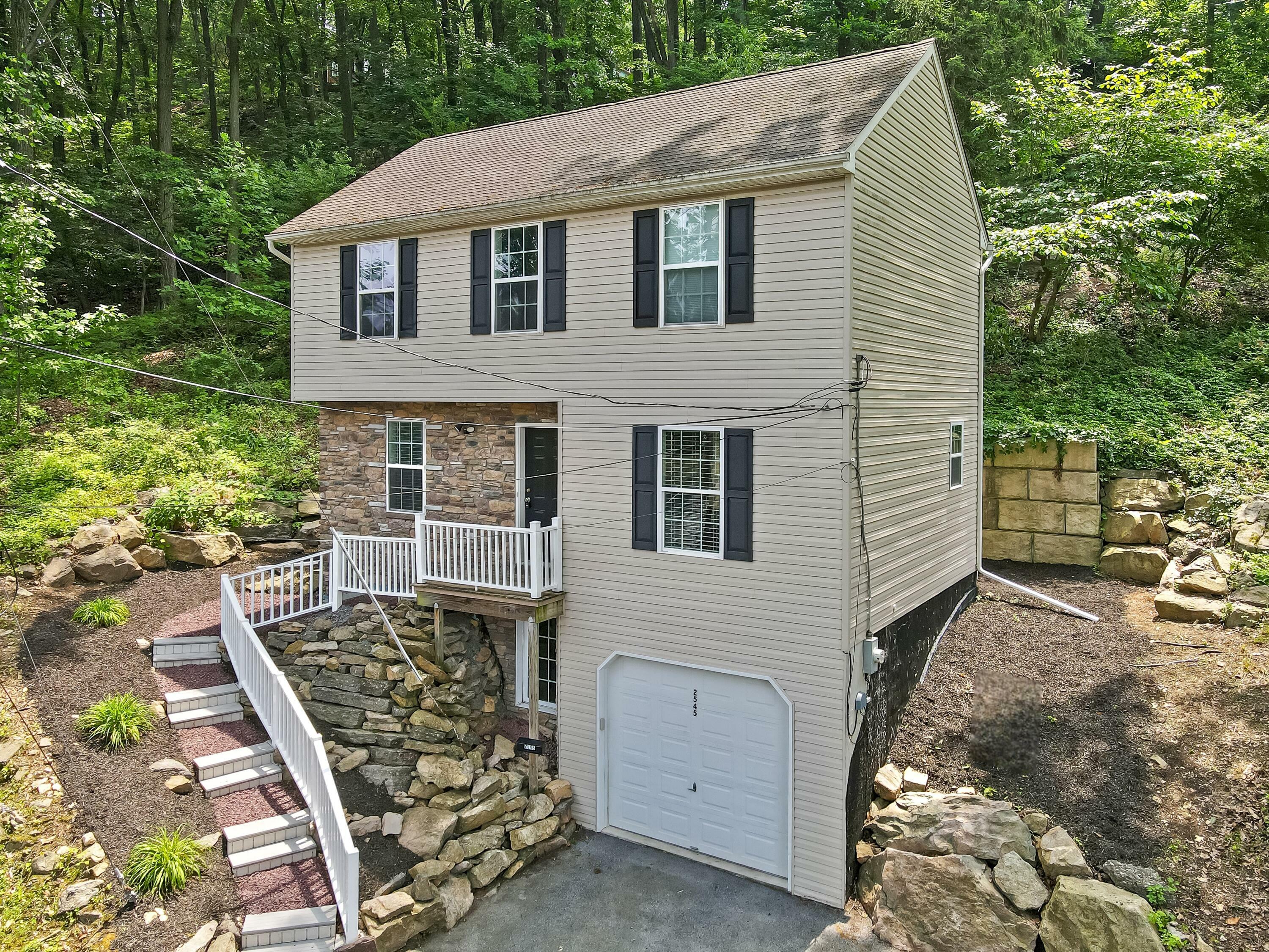 Property Photo: 2545 S Albert Street PA 18103