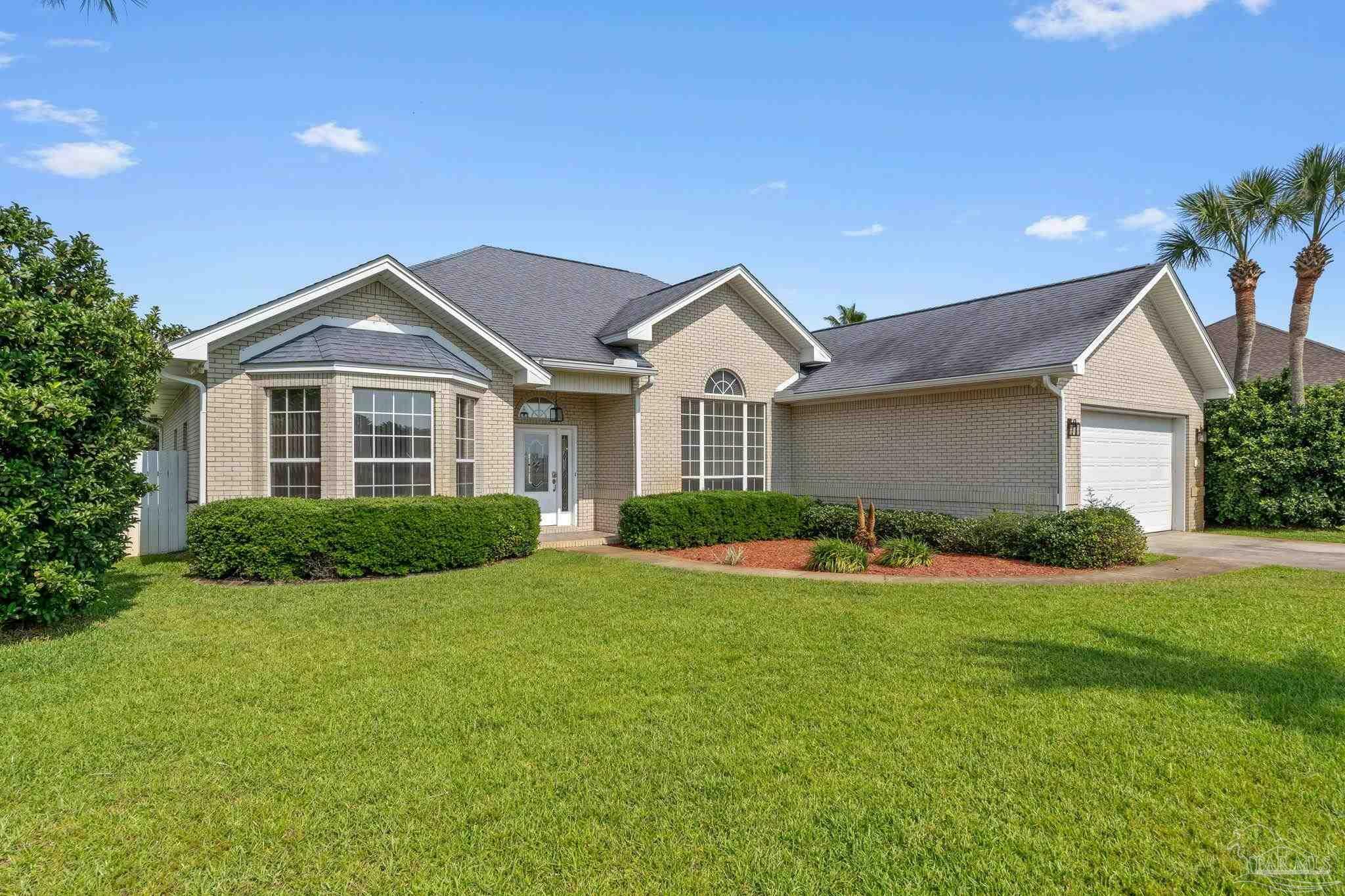 Property Photo: 2006 Costa Verde Ct FL 32566