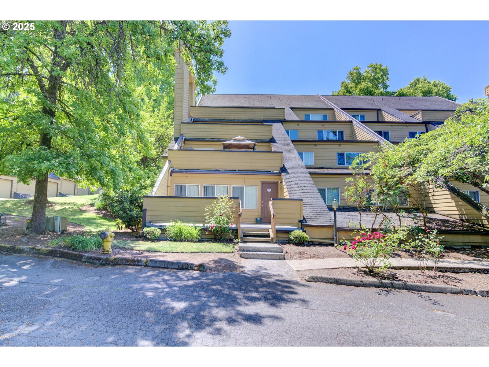 Property Photo: 1621 NE 113th St 132 WA 98686