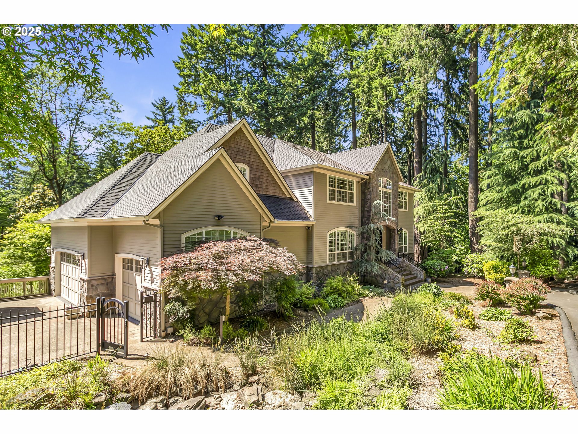 17677 Westview Dr  Lake Oswego OR 97034 photo