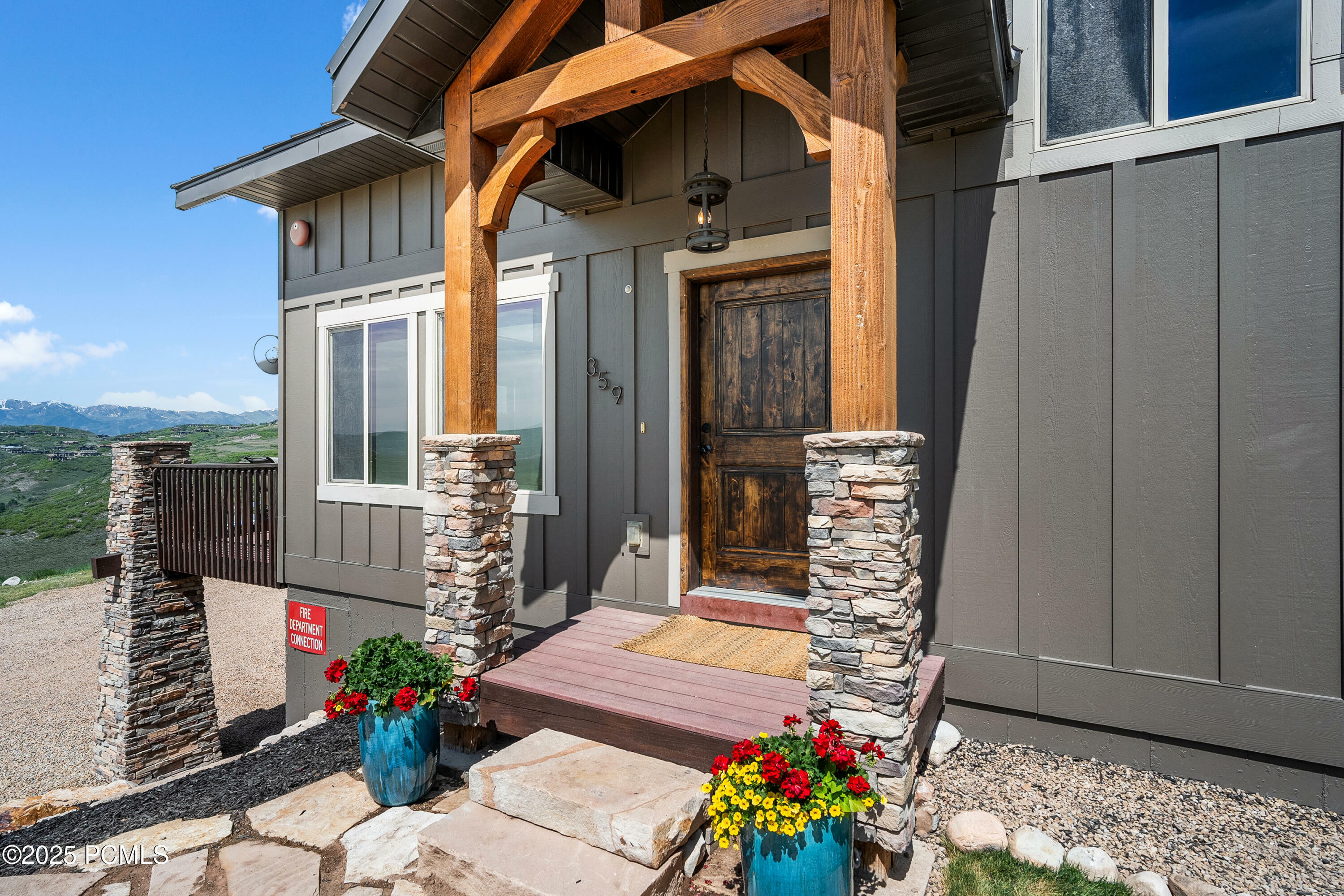 Property Photo:  359 E Parkview Road  UT 84017 