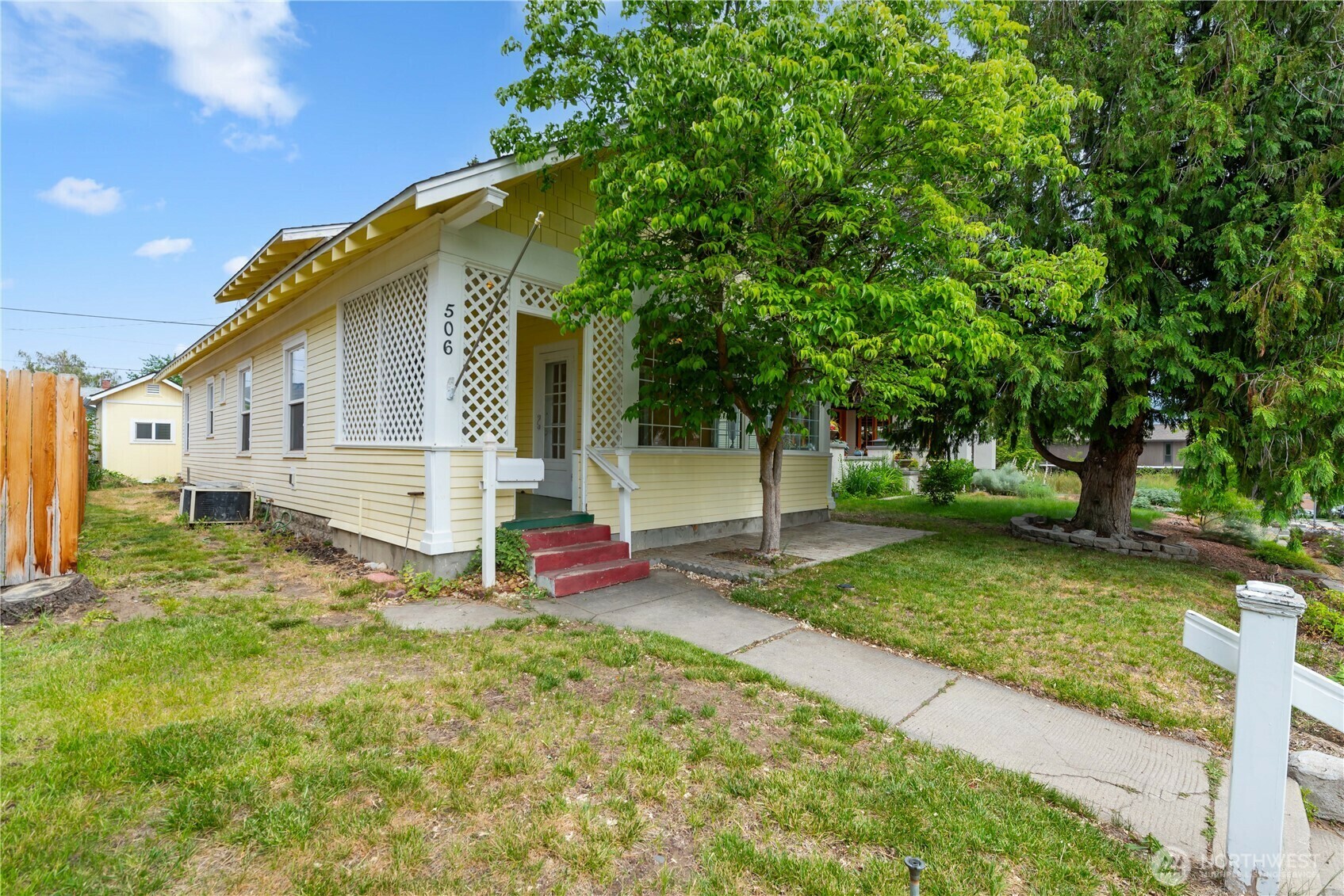 Property Photo: 506 Douglas Street WA 98801