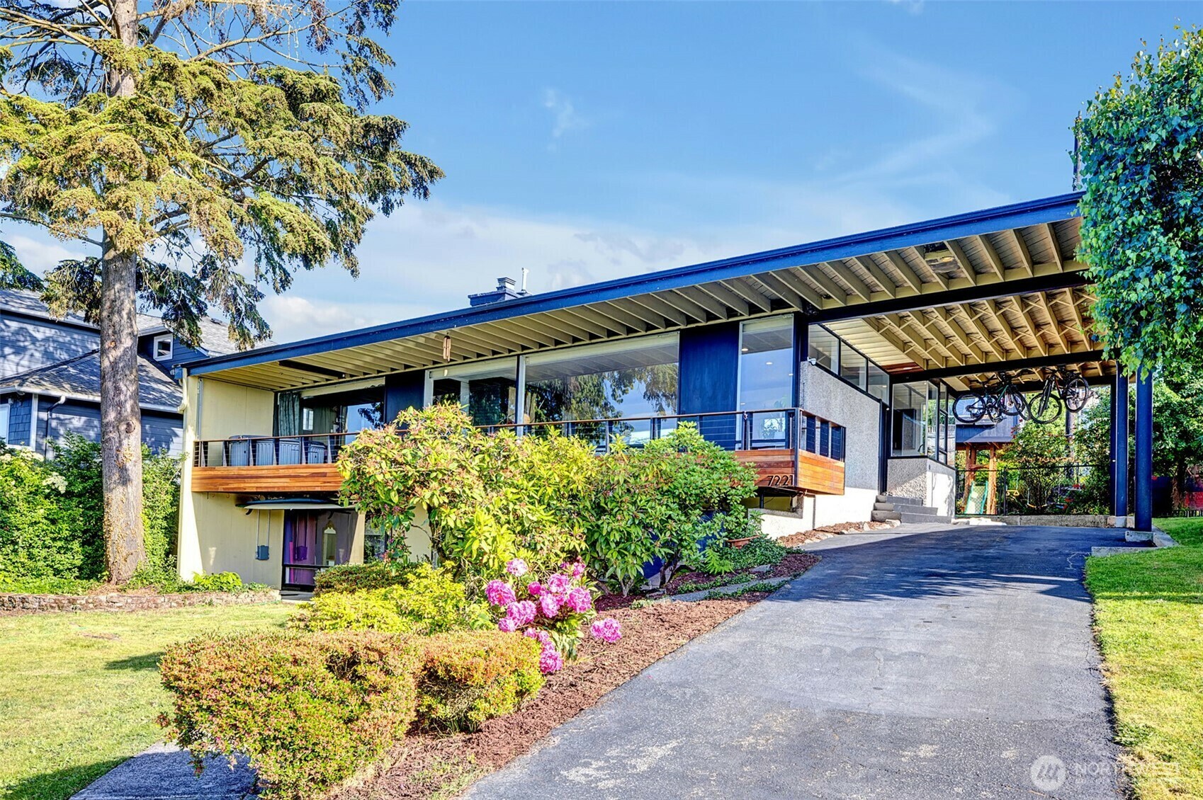 7221 S Sunnycrest Road  Seattle WA 98178 photo