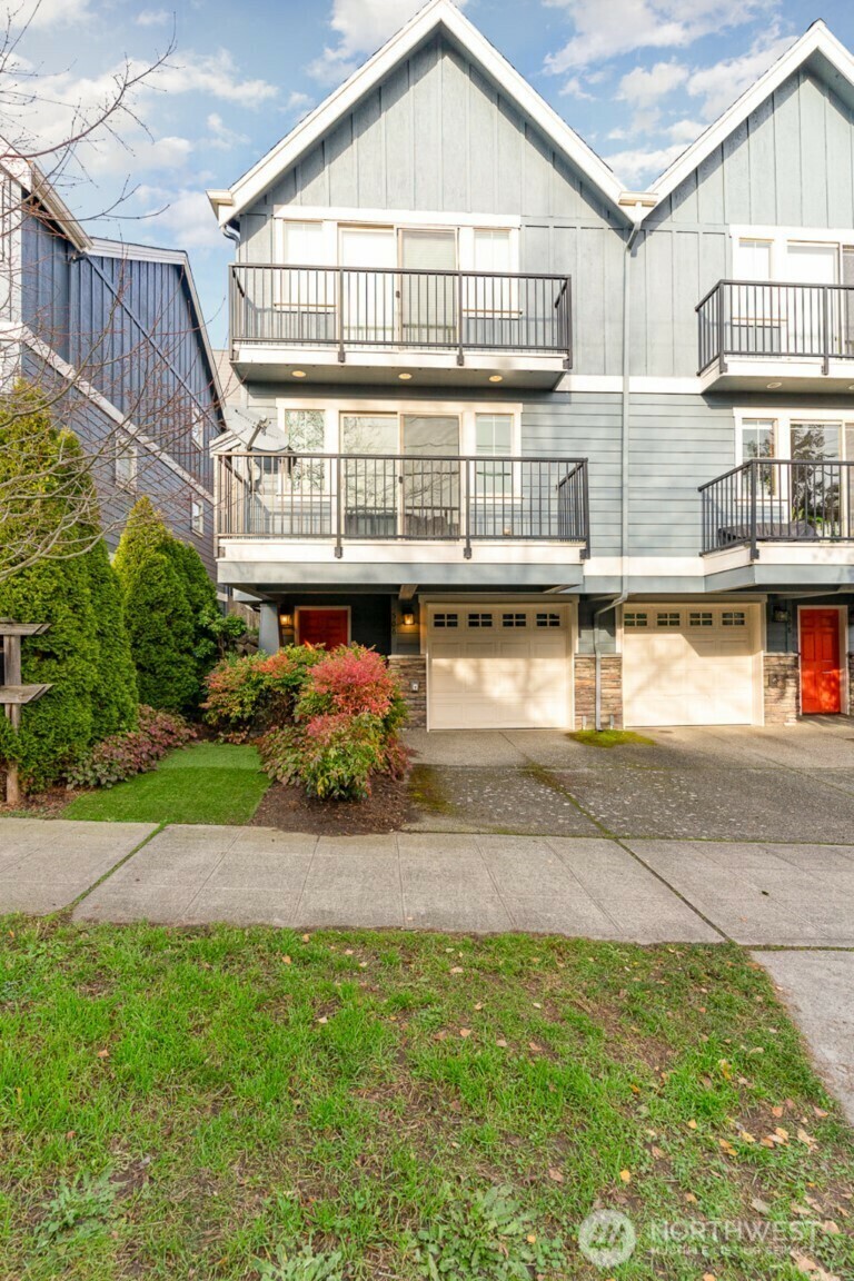 Property Photo: 506 N 44th Street WA 98103