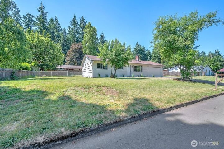 Property Photo: 10105 NE 59th Street WA 98662