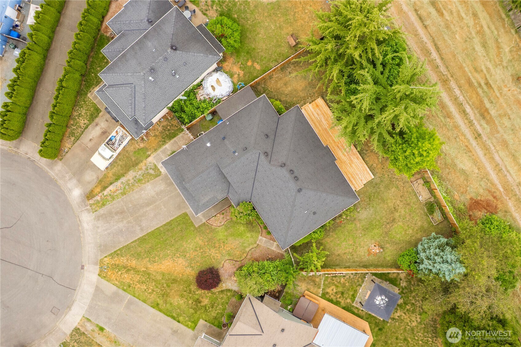Property Photo: 502 NW Alexander Court WA 98360