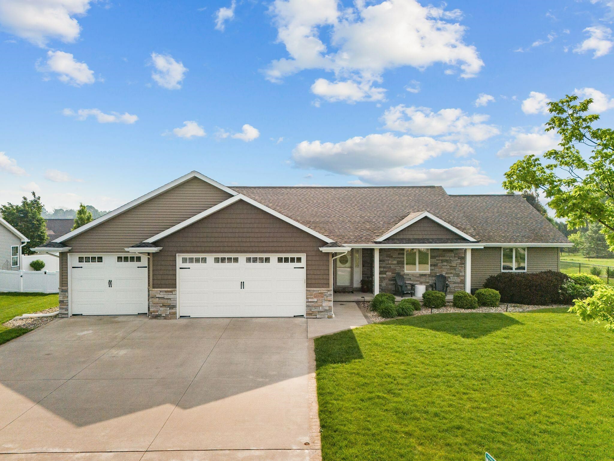 W6708 Prescott Drive  Greenville WI 54942 photo