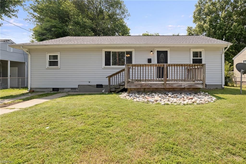 Property Photo:  14 N Walker Rd  VA 23666 
