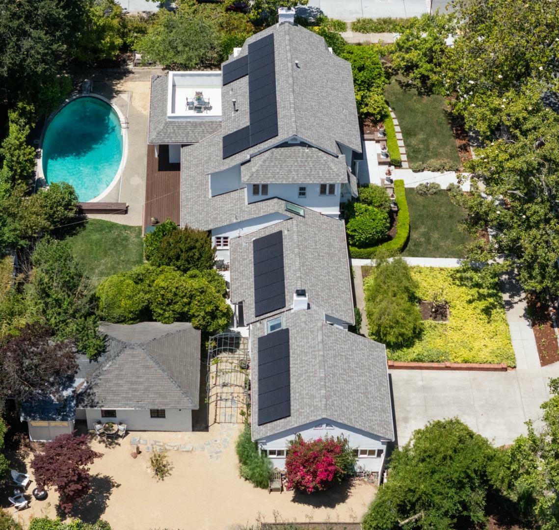 Property Photo: 1404 Bryant Street CA 94301