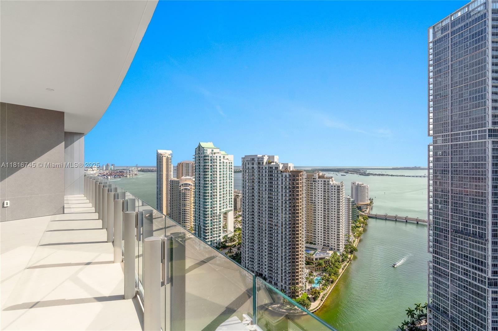 Property Photo: 300 Biscayne Blvd Way 3506 FL 33131
