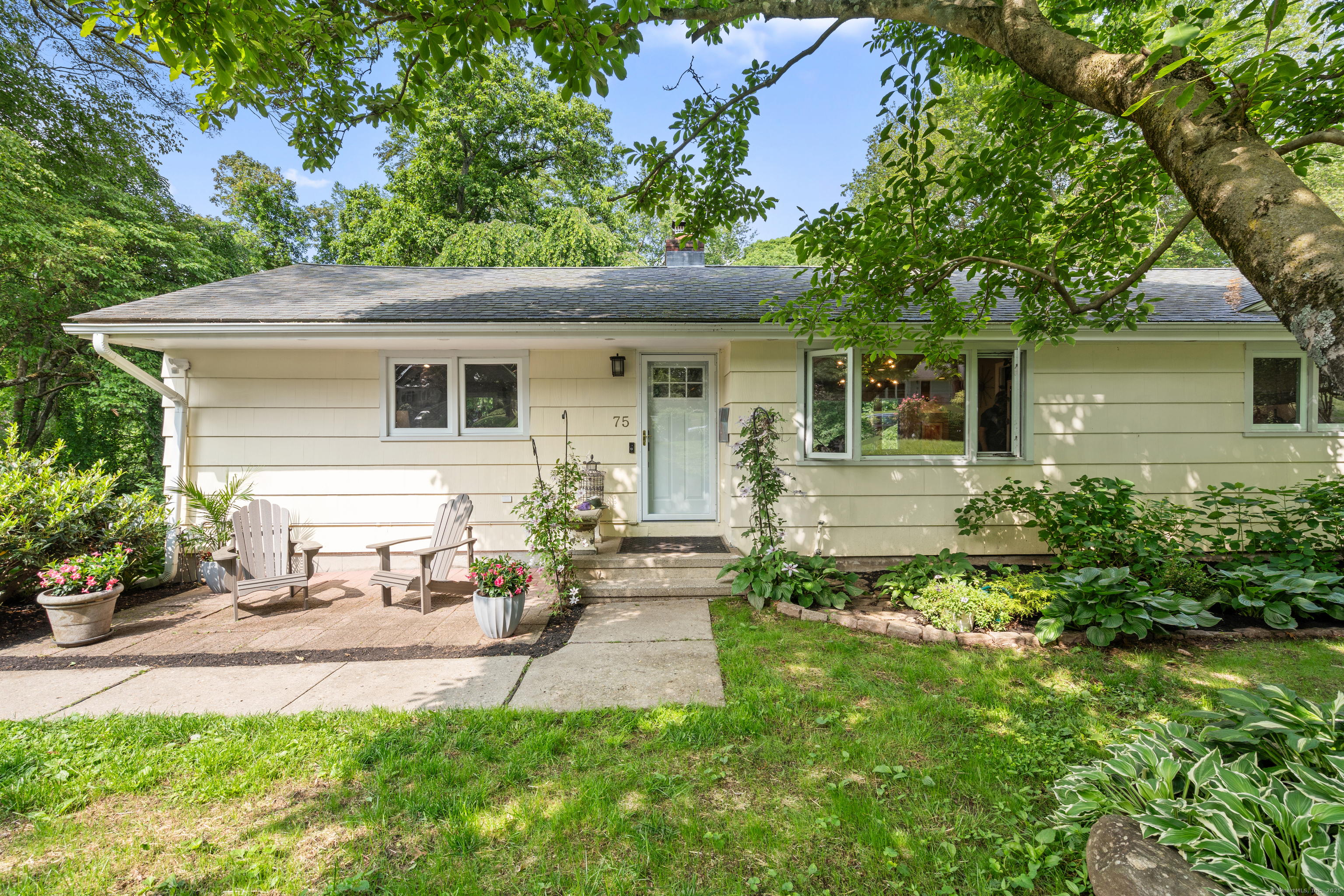Property Photo: 75 Skyview Drive CT 06611