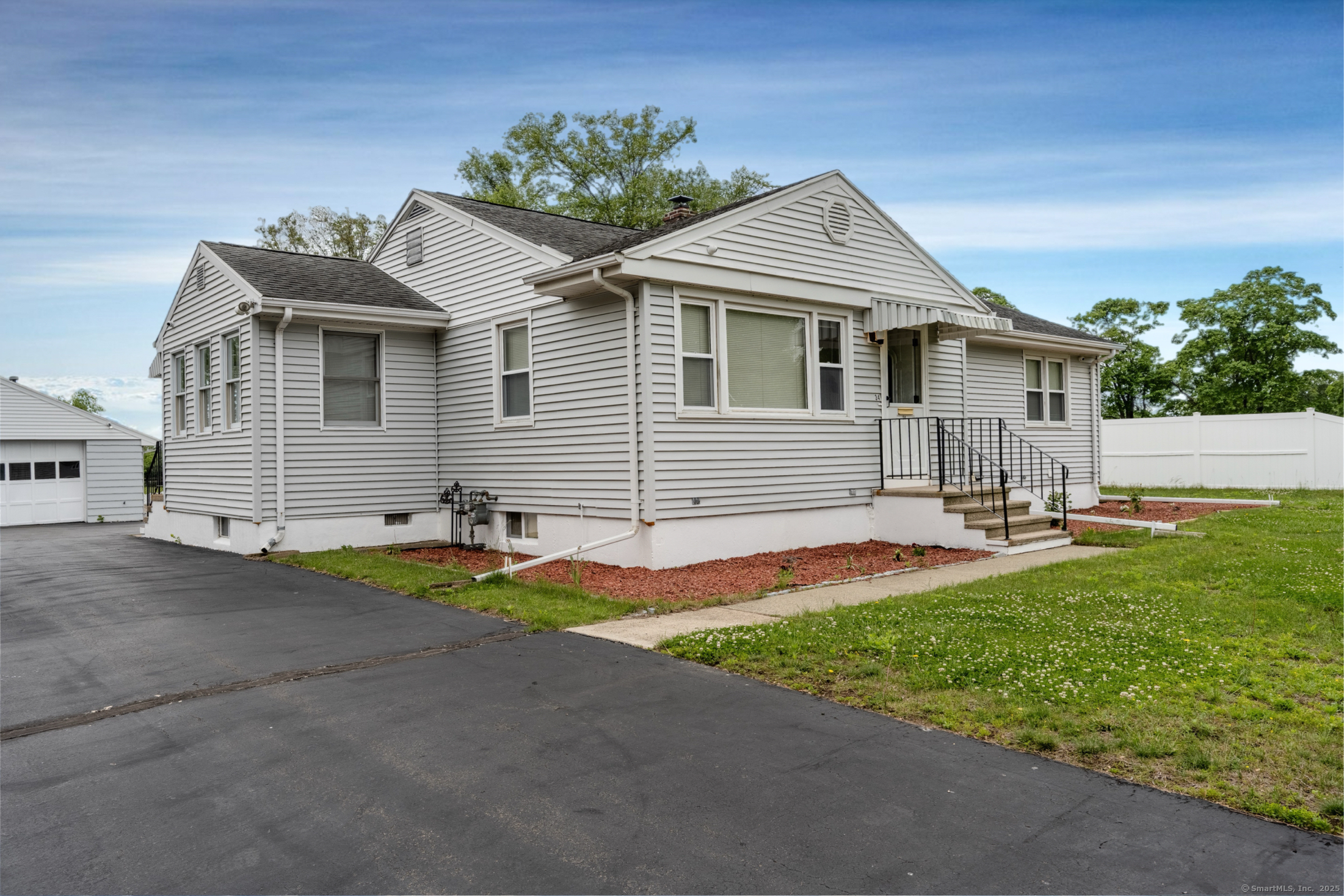 34 River Street  East Haven CT 06512 photo