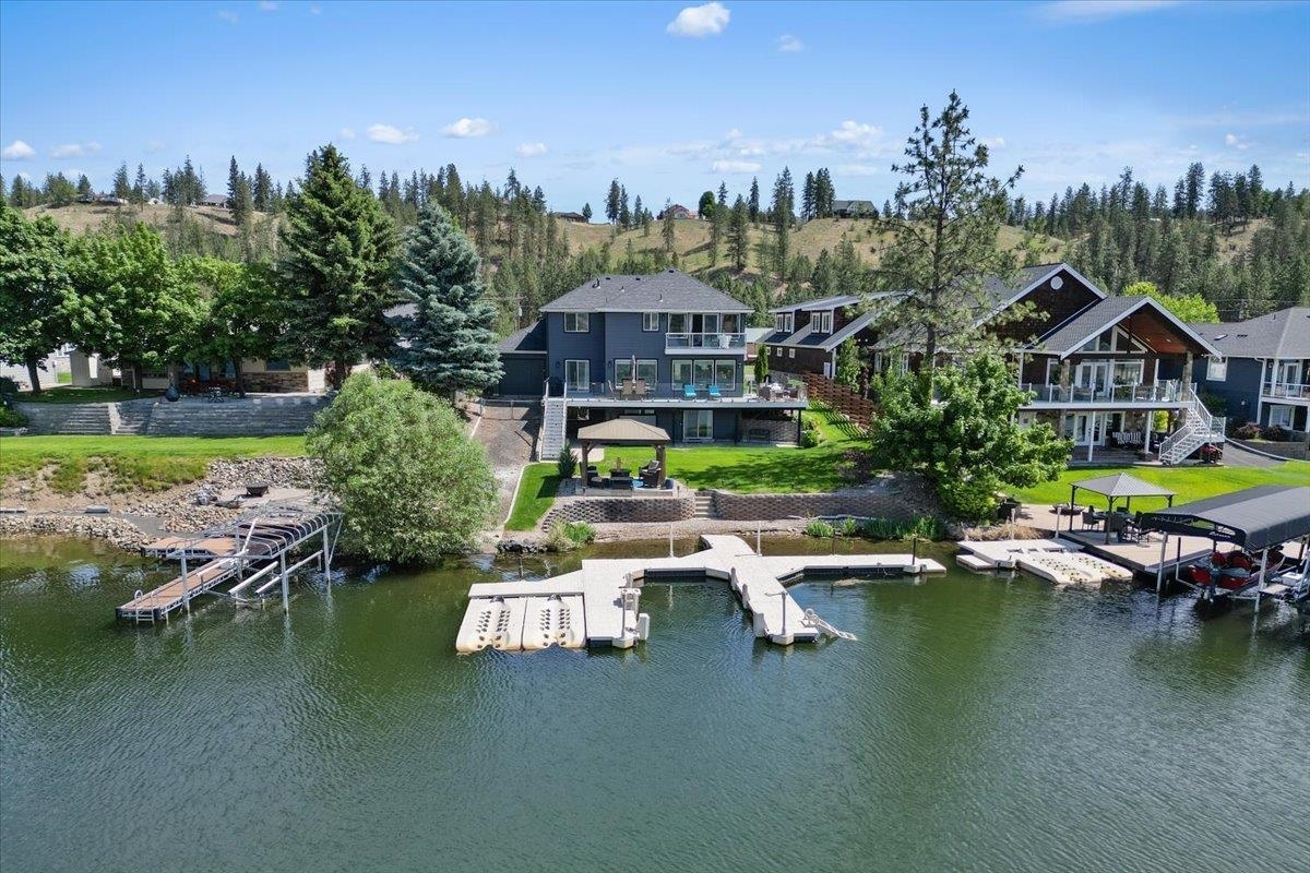Property Photo: 6619 Long Lake Dr WA 99026