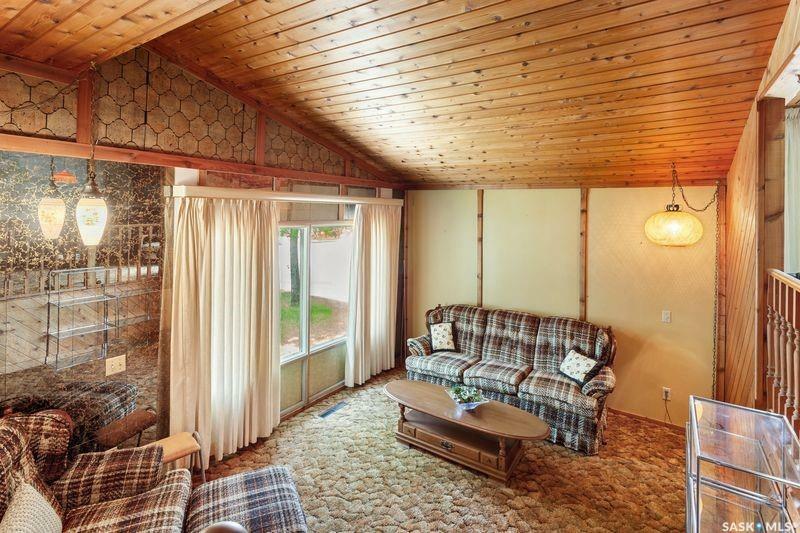 Property Photo:  2601 Melrose Avenue  SK S7J 0V7 