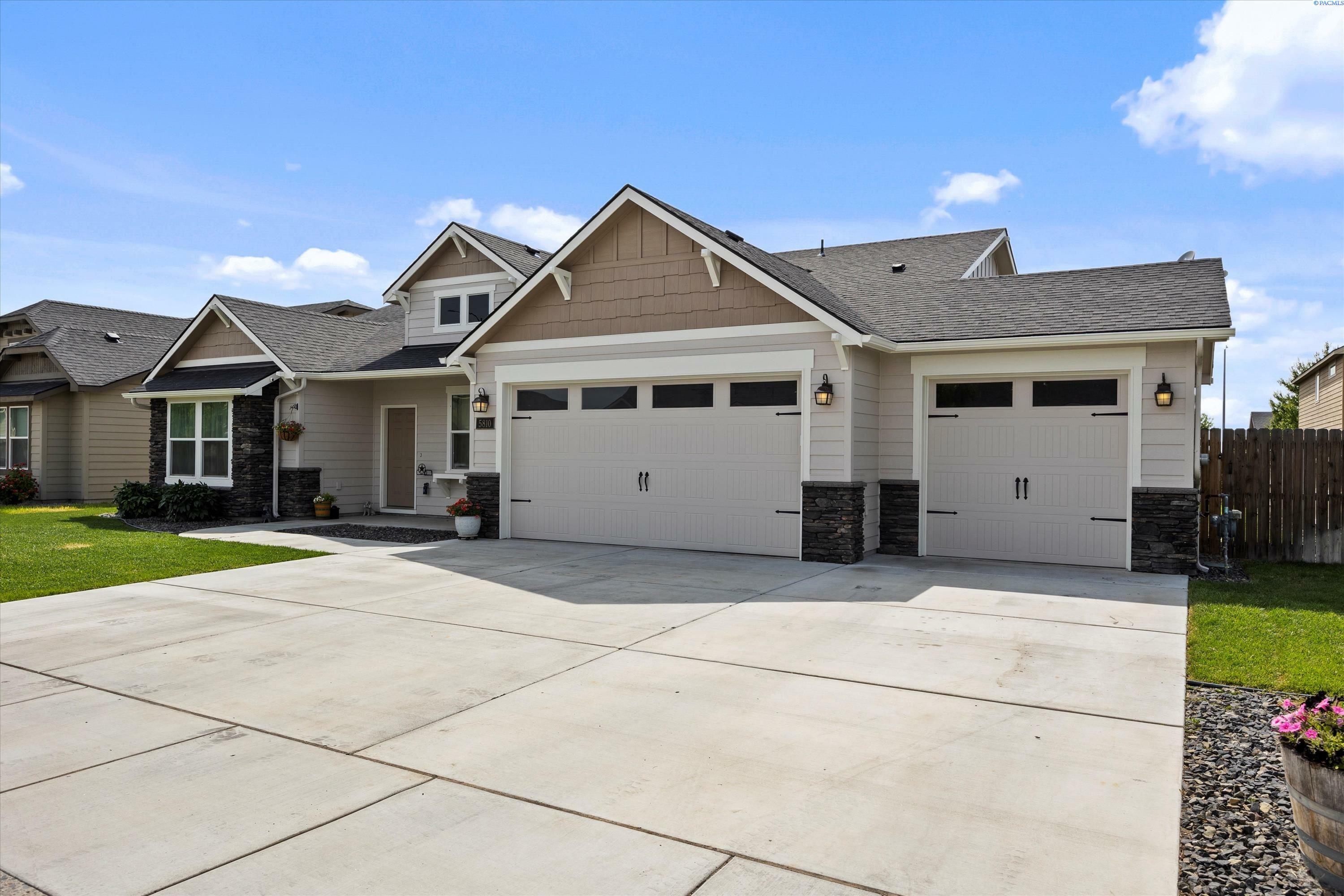 Property Photo: 5810 Wallowa Lane WA 99301