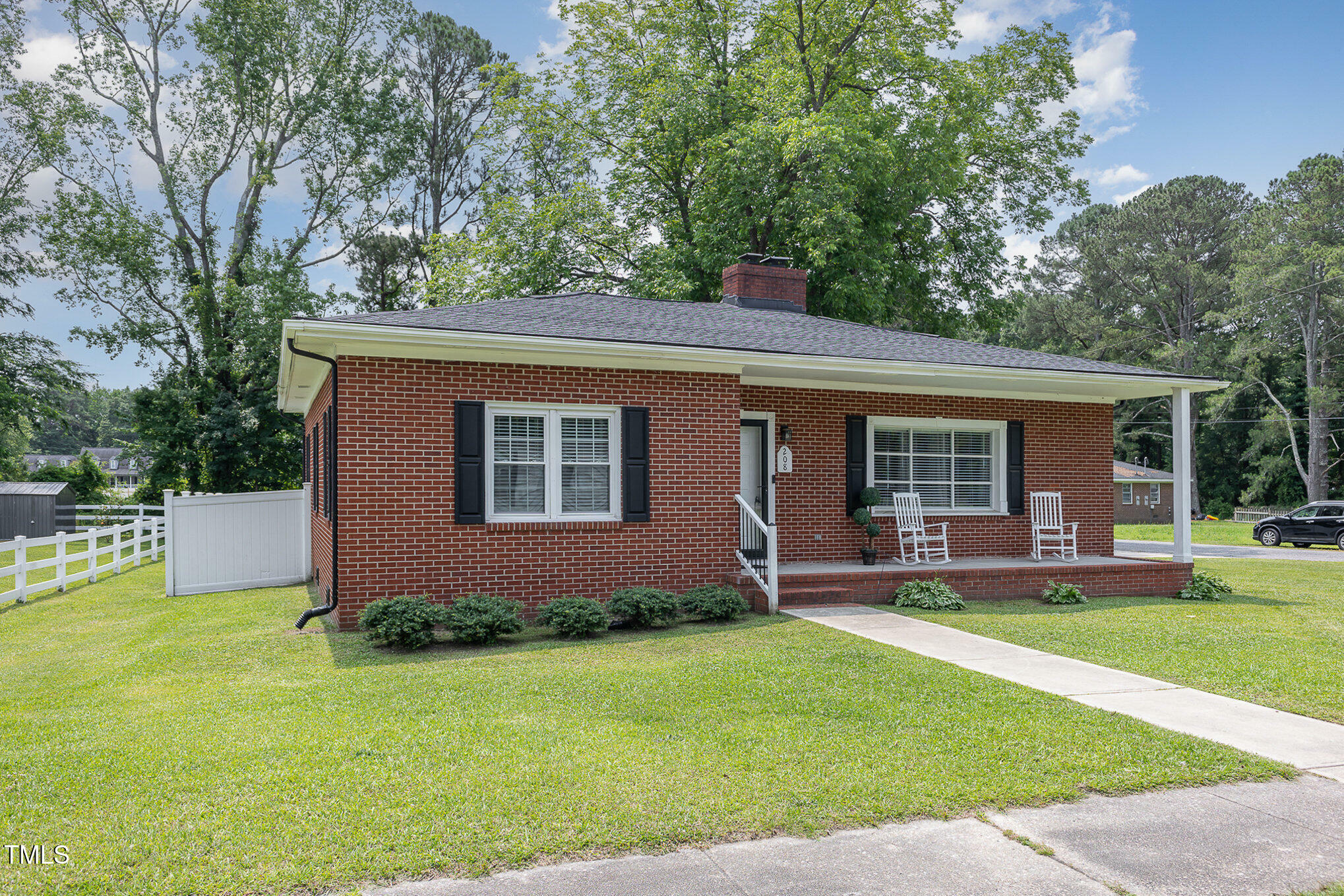 Property Photo: 208 S College Avenue NC 27542