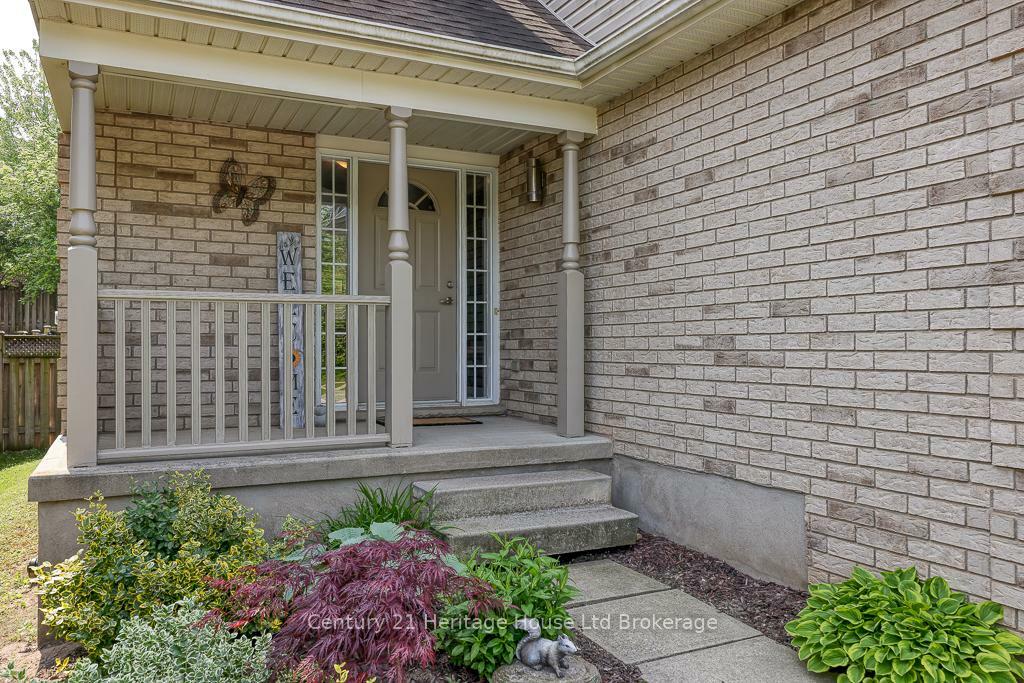 Property Photo:  236 Doon South Drive  ON N2P 2L8 