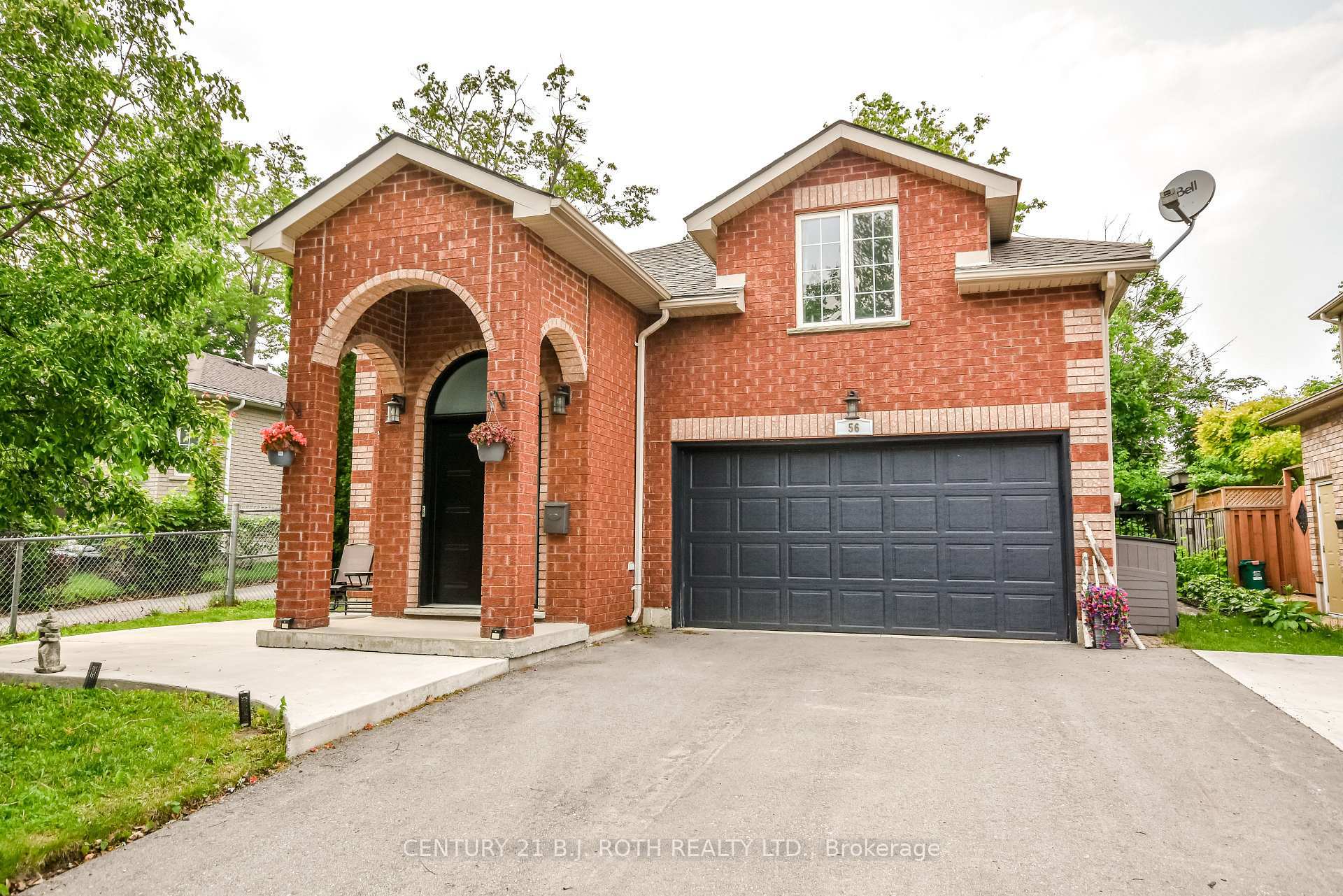 Property Photo:  56 Monique Crescent  ON L4M 6Y4 