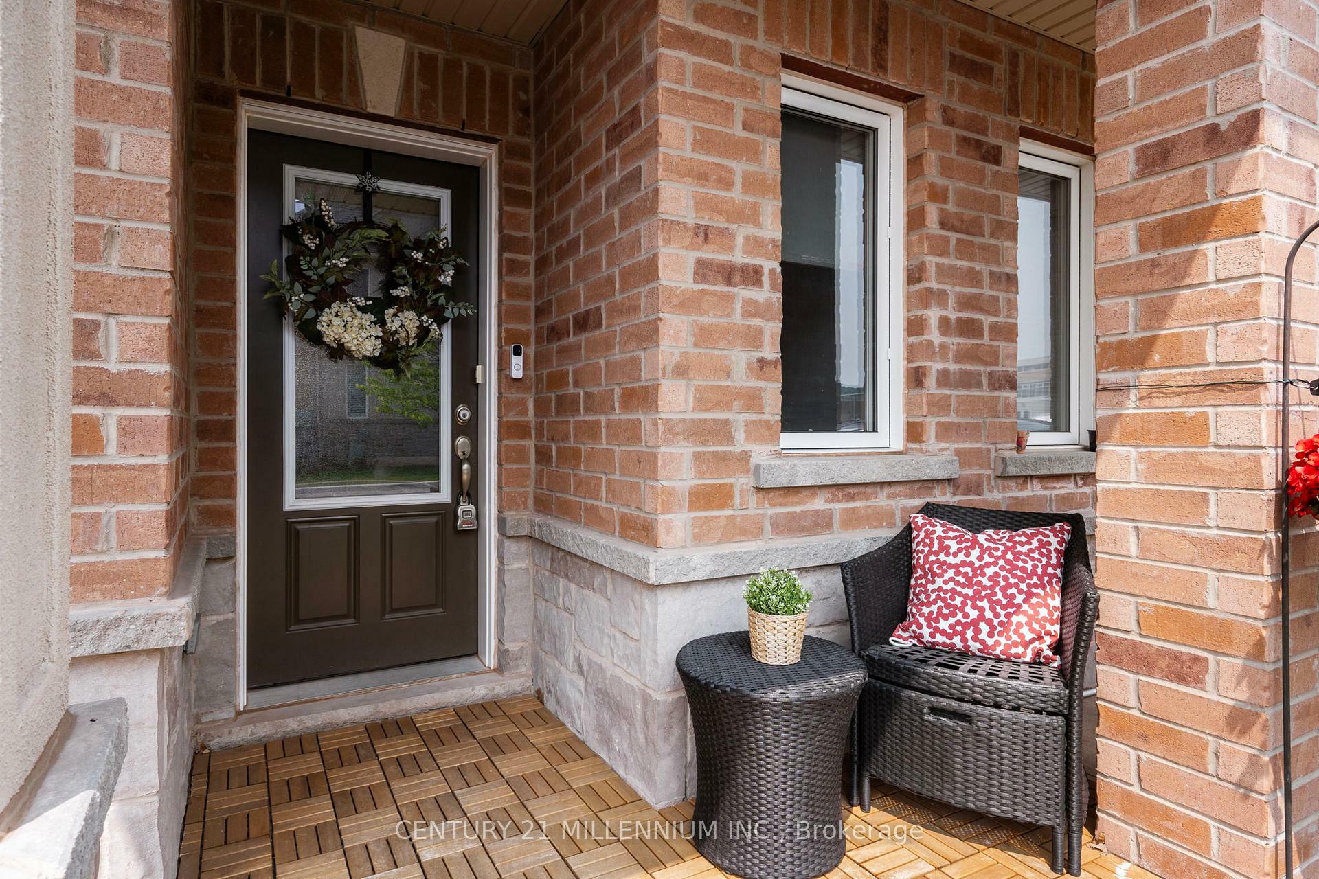 Property Photo: 19 Arietta Lane ON L8E 0K7