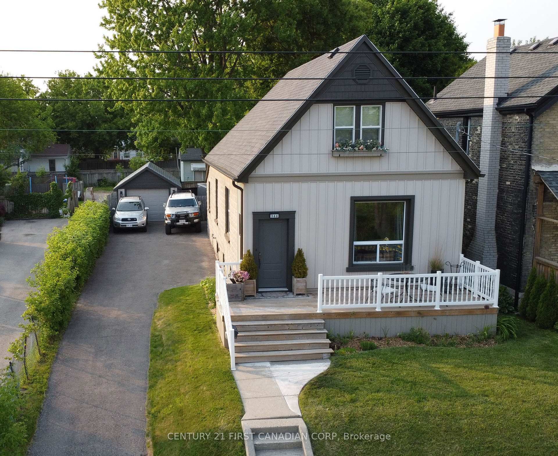Property Photo: 366 Salisbury Street ON N5Y 3B1