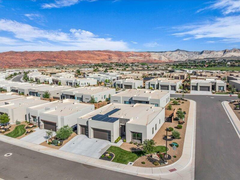 Property Photo: 1336 Firepit Knoll Dr UT 84790