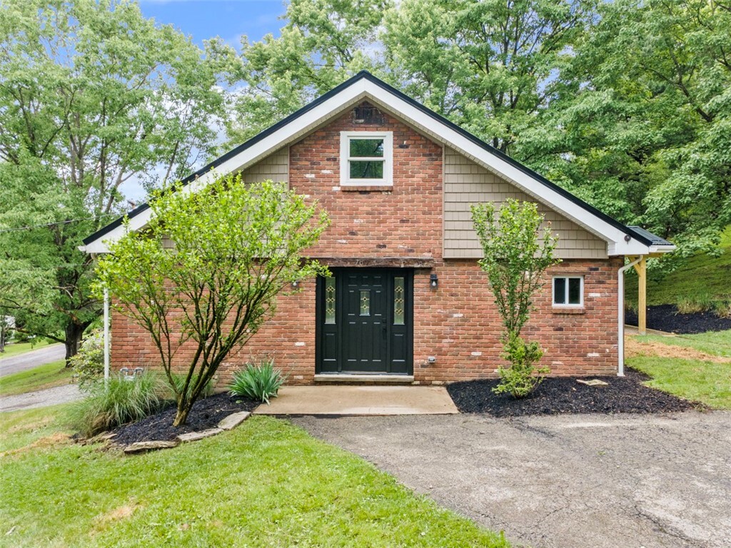 Property Photo: 79 Lynn Ln PA 15656