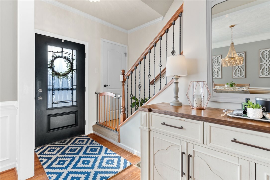 Property Photo: 108 General Ct PA 16063