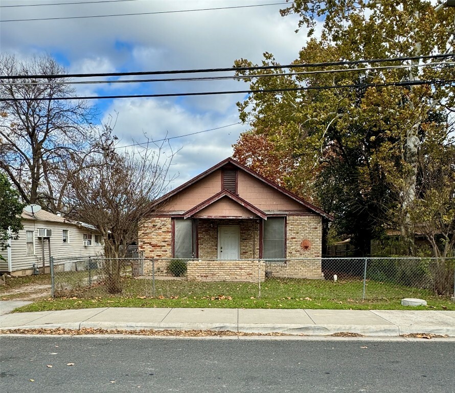 1218 E 52nd Street  Austin TX 78723 photo