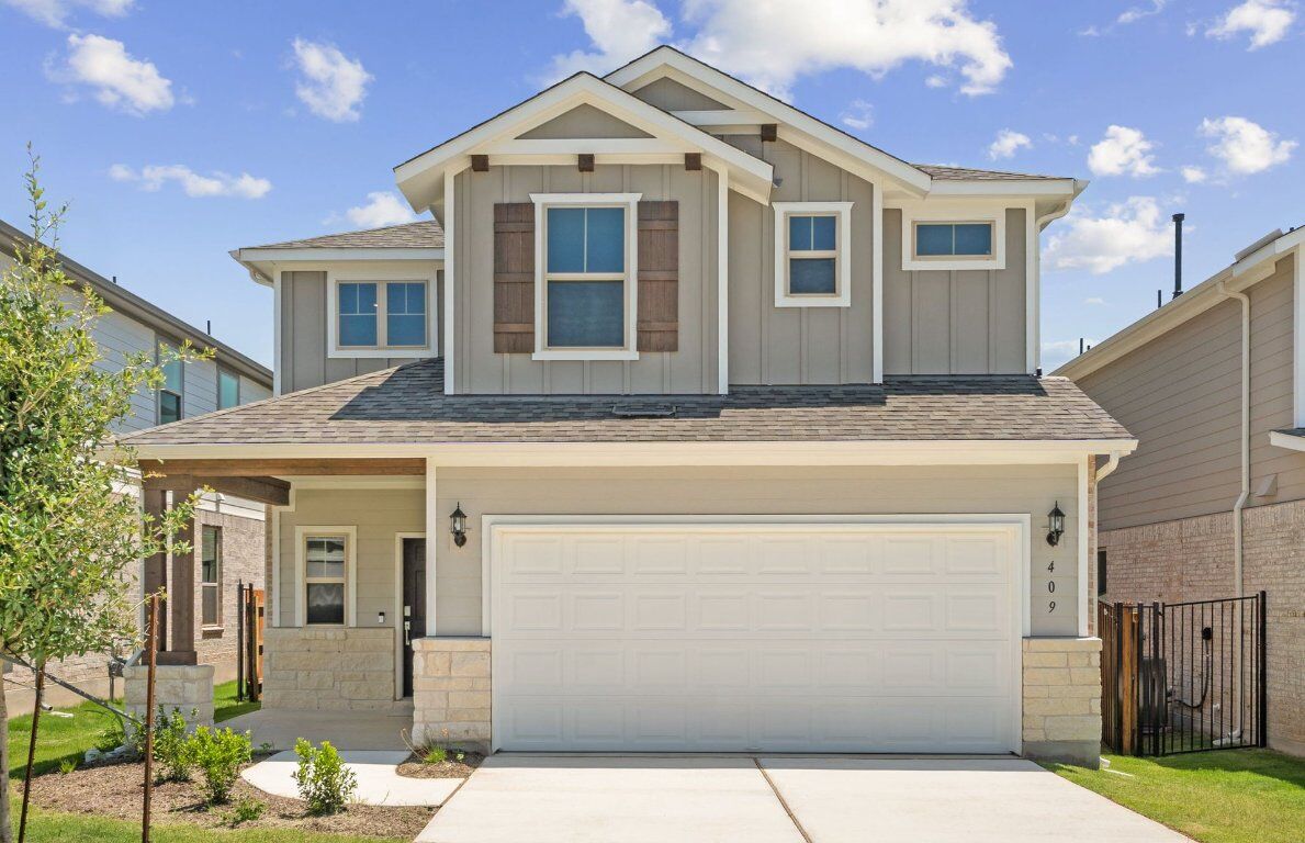 Property Photo: 409 Bristlecone Bend TX 78642