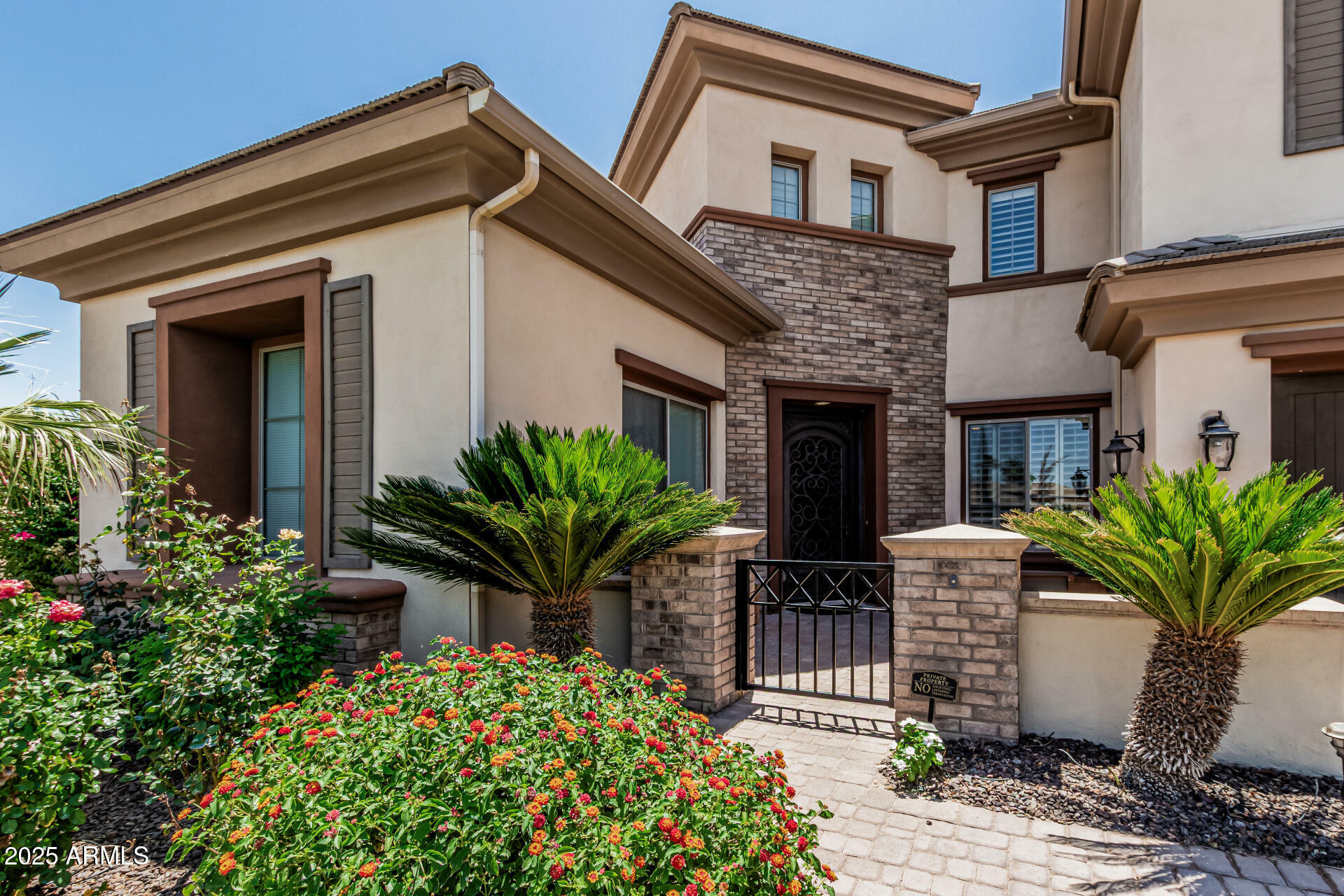 Property Photo: 4463 S Oregon Court AZ 85248