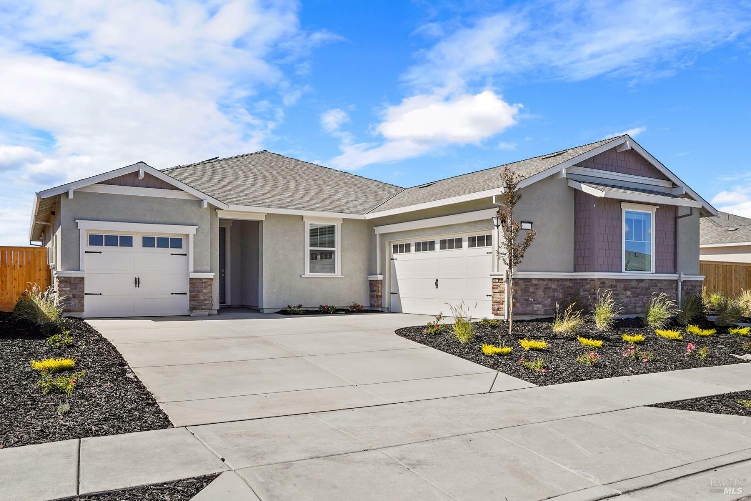 Property Photo: 2121 Rustic Oak Lane CA 94571